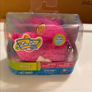 Zhu Zhu Roxie - battery operated